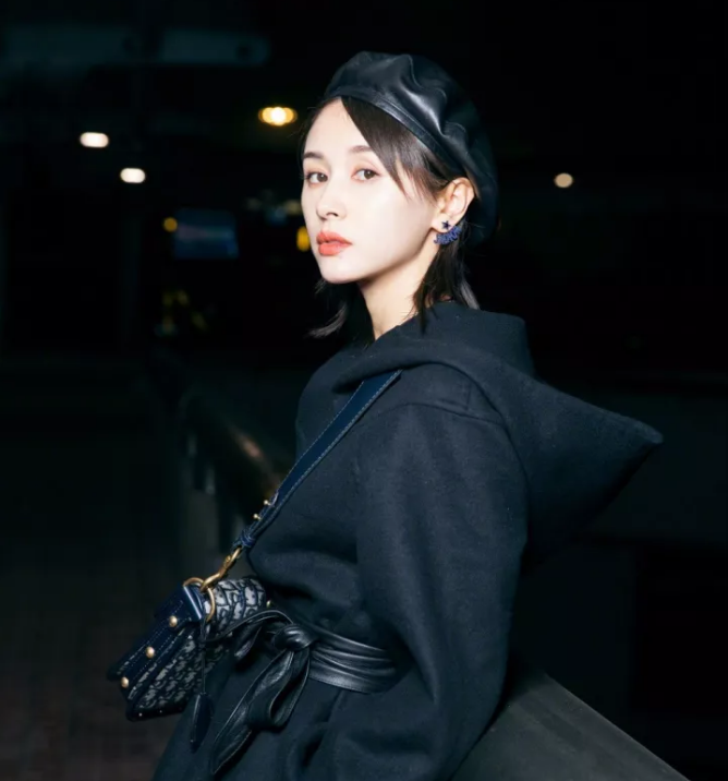 今年秋冬最chic！原來短發(fā)和帽子這么配啊！
