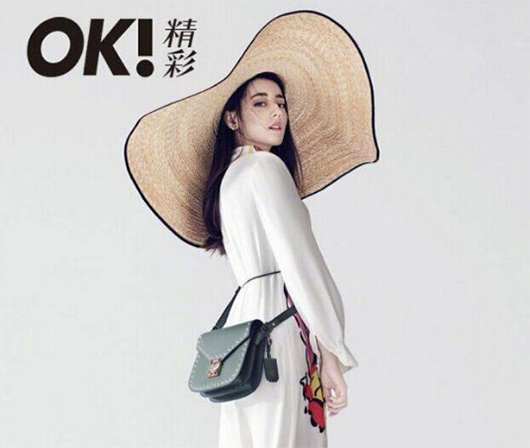 看看女星們花式戴草帽的帽子戲法！